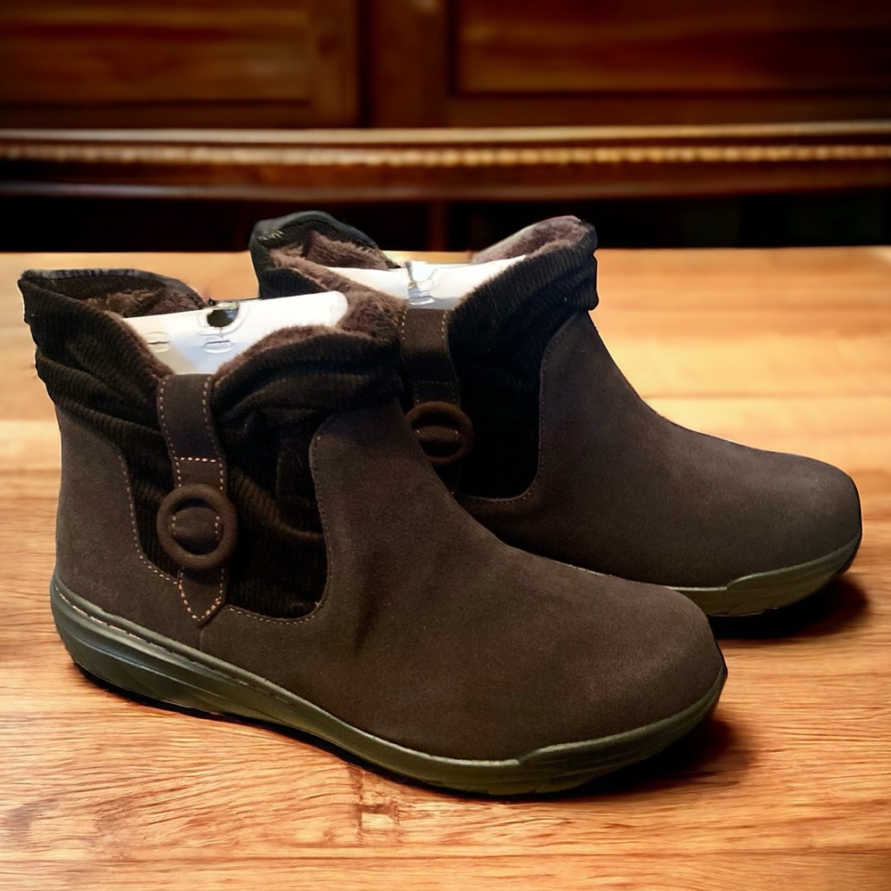 Jambu Ankle Boots